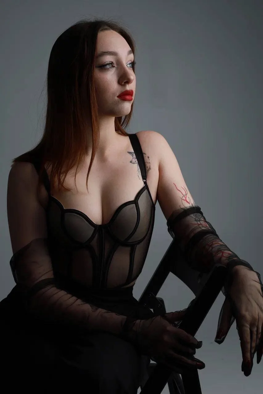 XXX Porn Photo of Nude Emilia_mala 15
