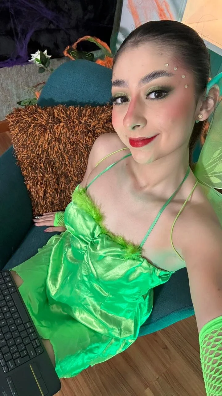 XXX Porn Photo of Nude MilenaCrown 44