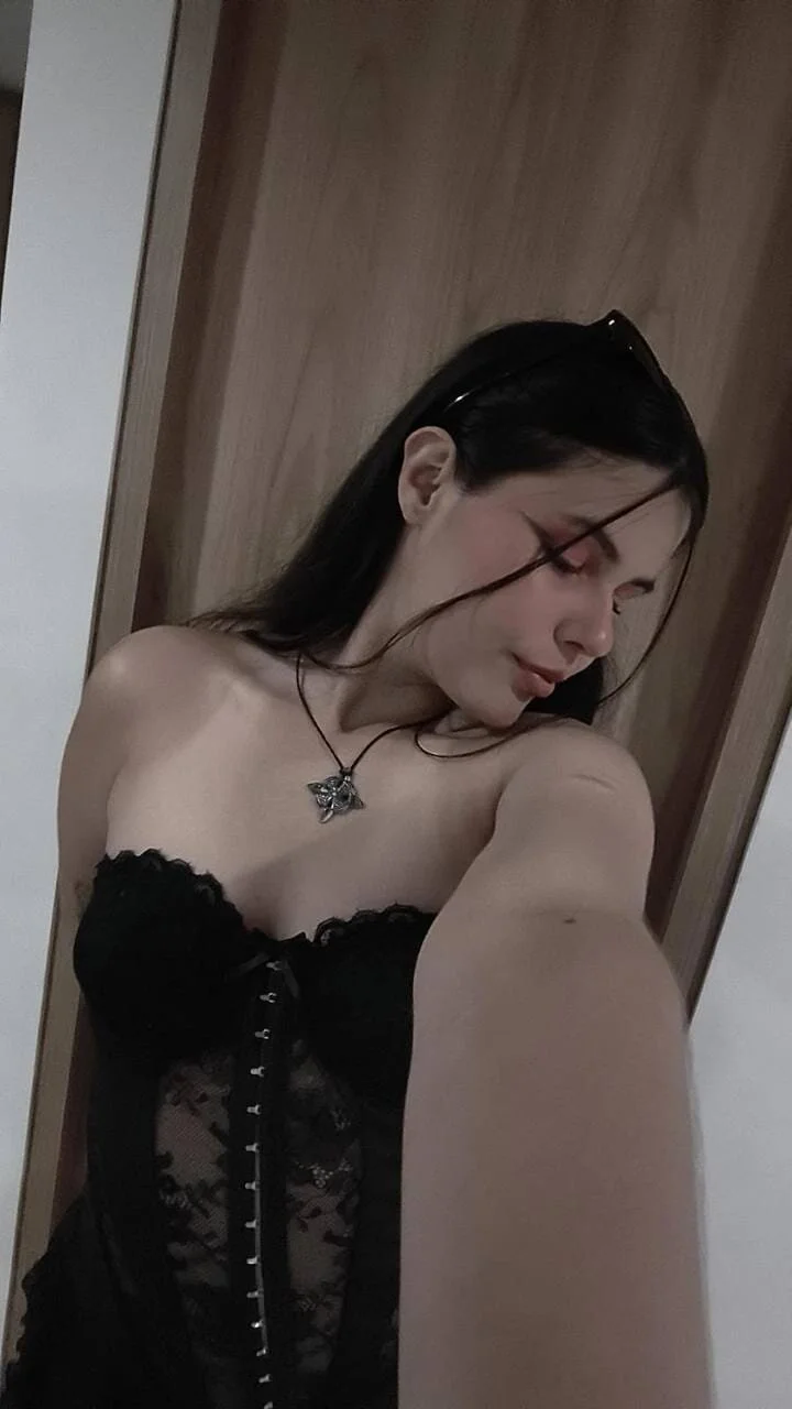 XXX Porn Photo of Nude Dark_Soda 3