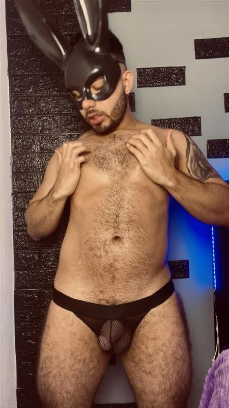 XXX Porn Photo of Nude adamhairy 85