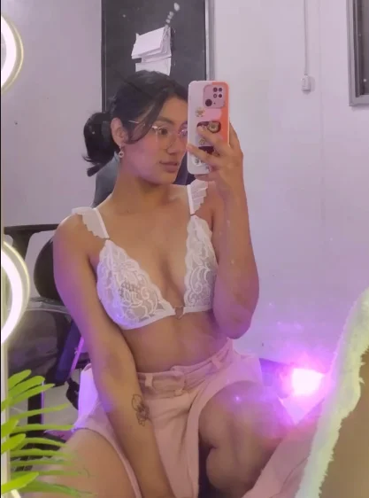 XXX Porn Photo of Nude PEACHY_TAY 38