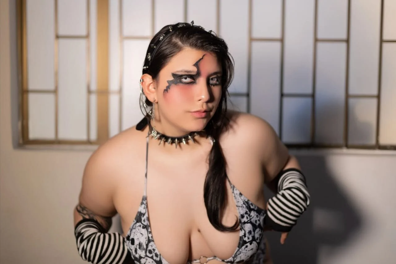 XXX Porn Photo of Nude mikaskullcs 7