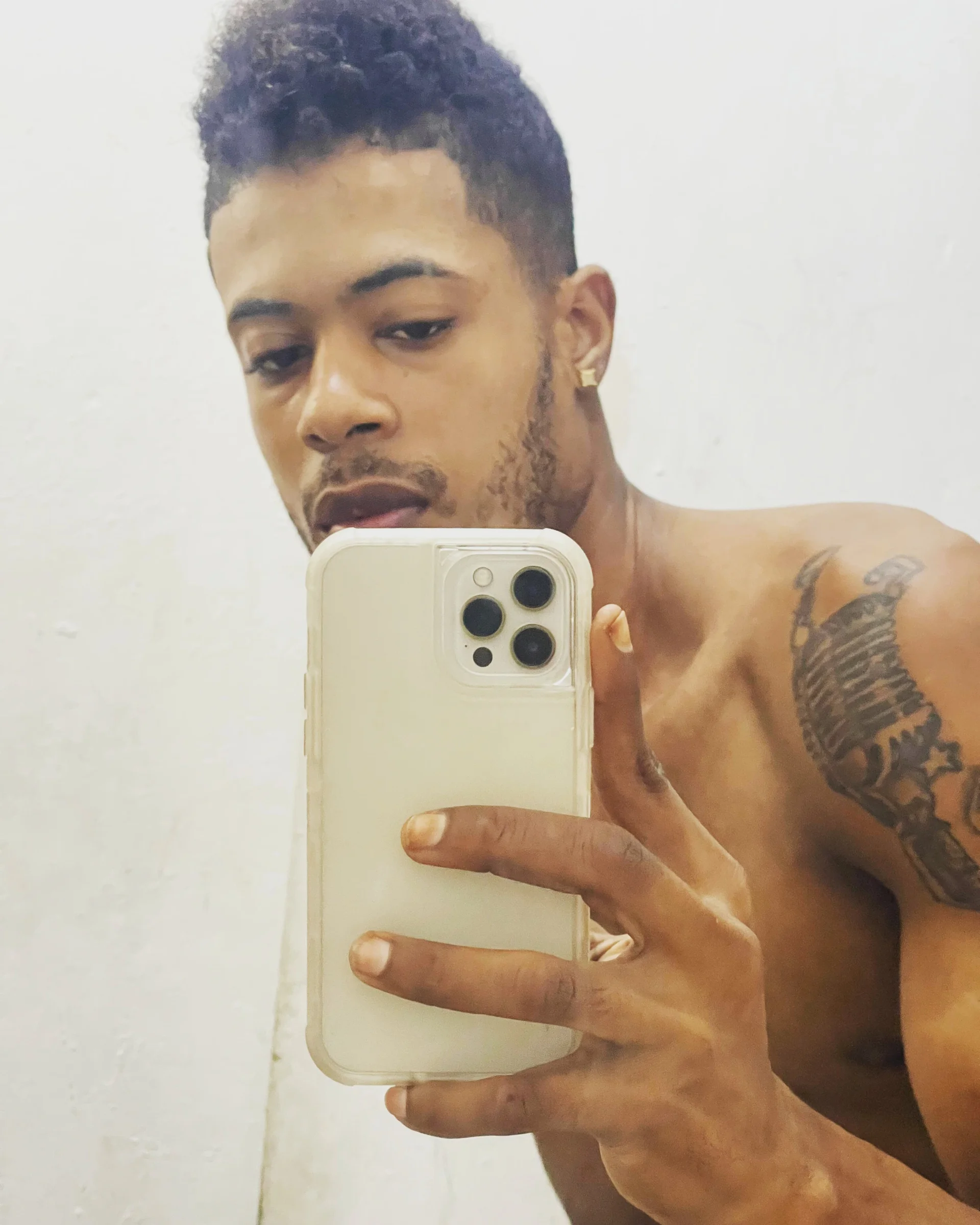 XXX Porn Photo of Nude yensyrd 7
