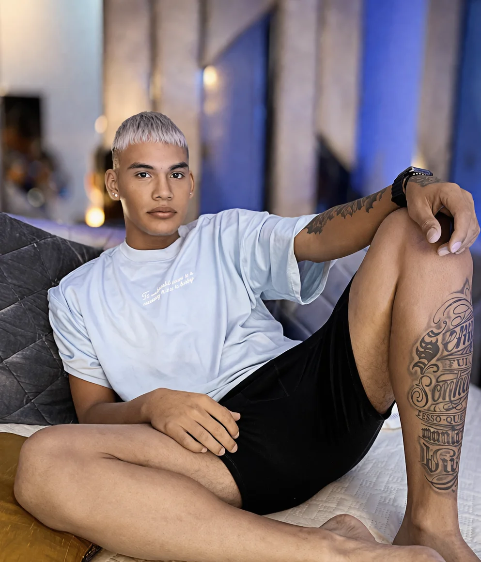 XXX Porn Photo of Nude kylian_Yamal 1