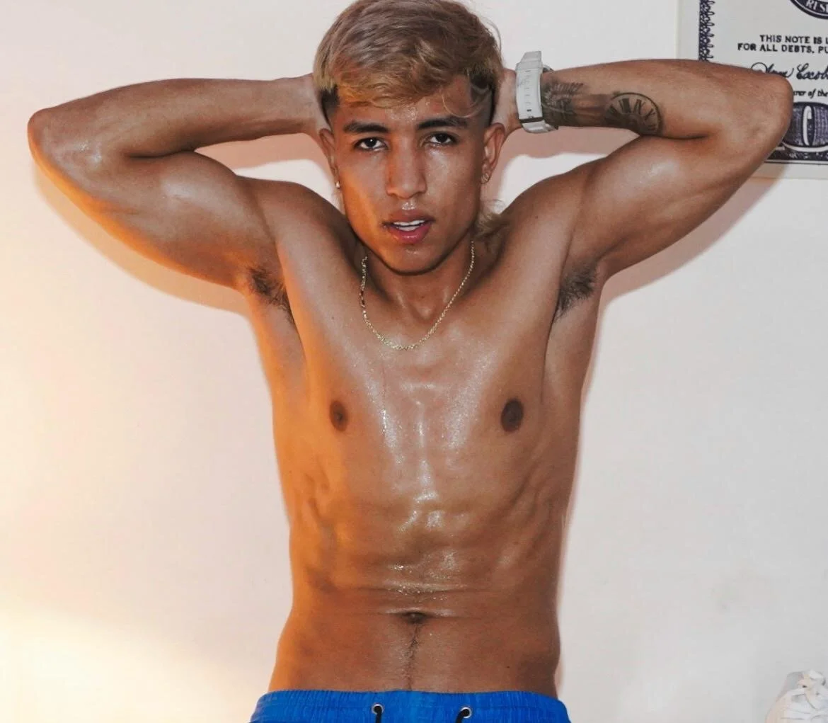 XXX Porn Photo of Nude seanScoth2 4