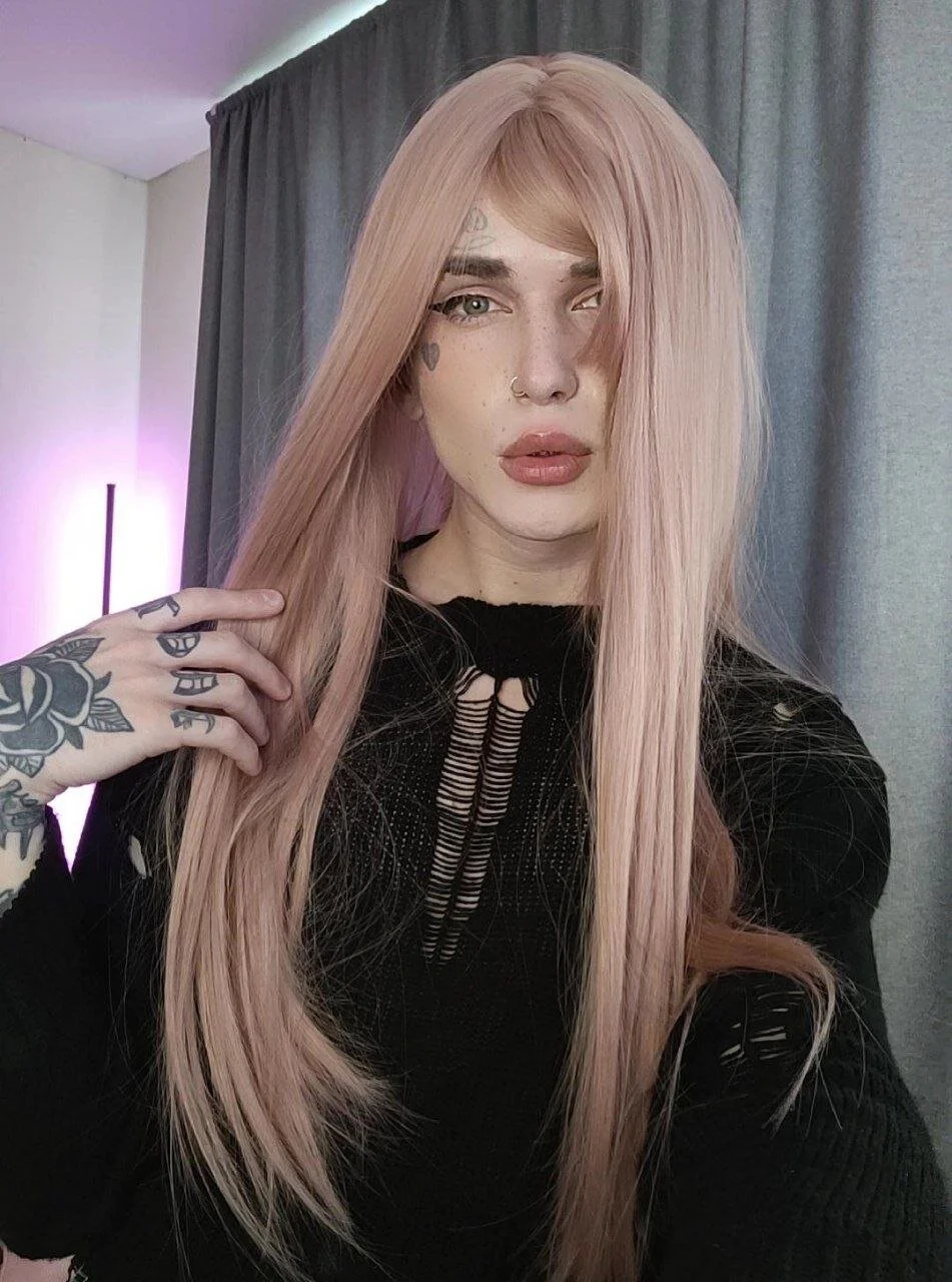 XXX Porn Photo of Nude midwestemoqueen 1