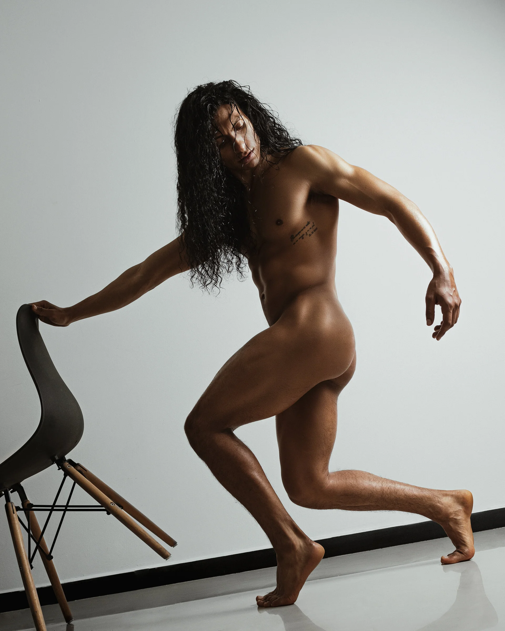 XXX Porn Photo of Nude ApoloCruz 19