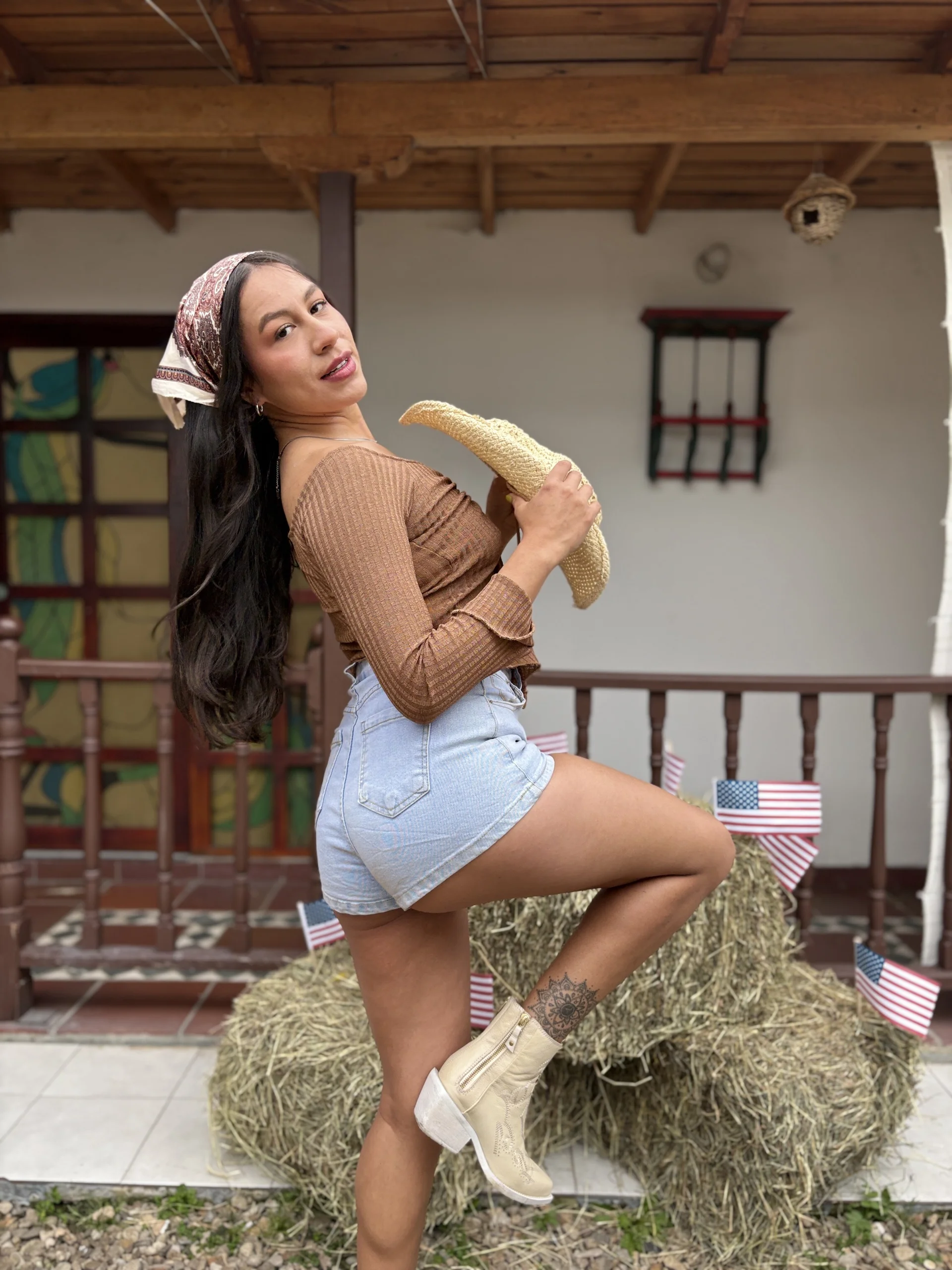 XXX Porn Photo of Nude EmiGomez_ 82