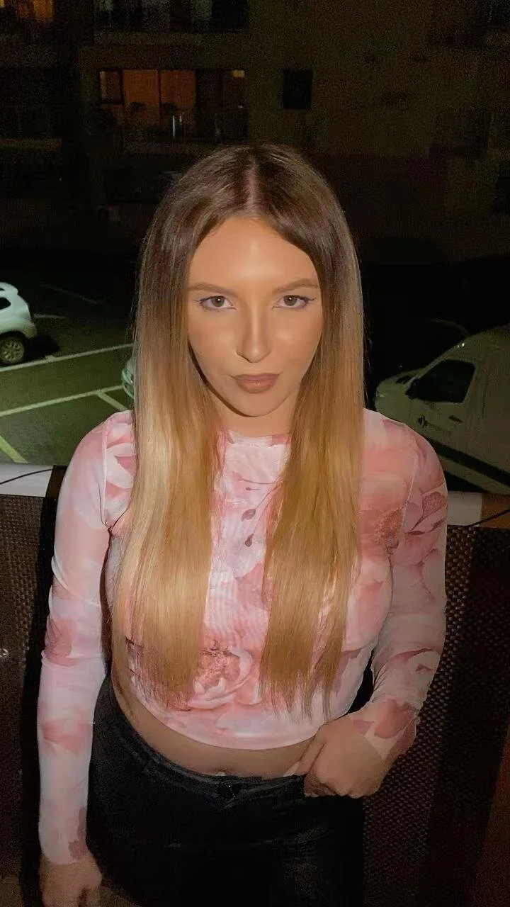 XXX Porn Photo of Nude EllaAzianaa 12