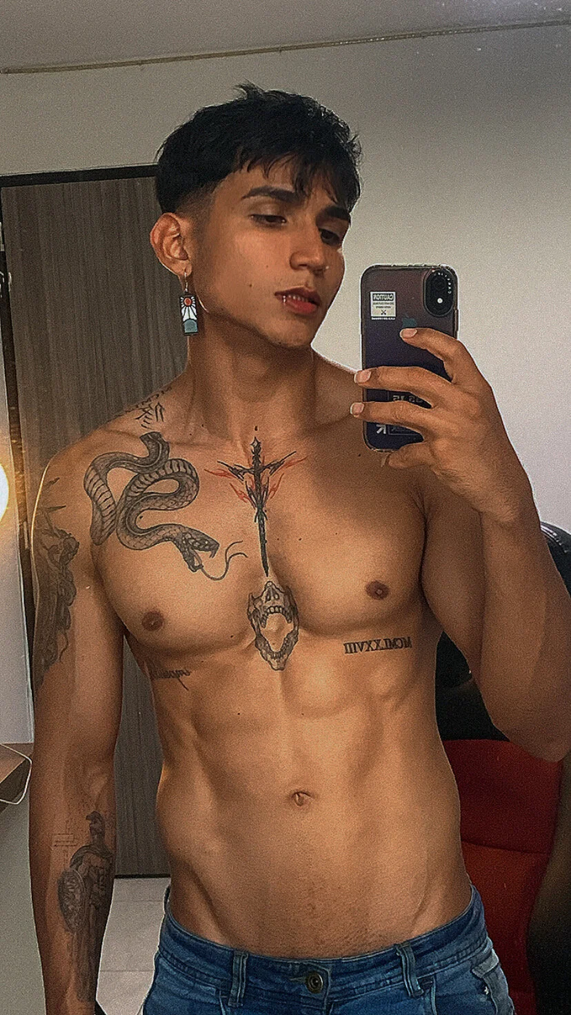 XXX Porn Photo of Nude muscle_boyhorny 109