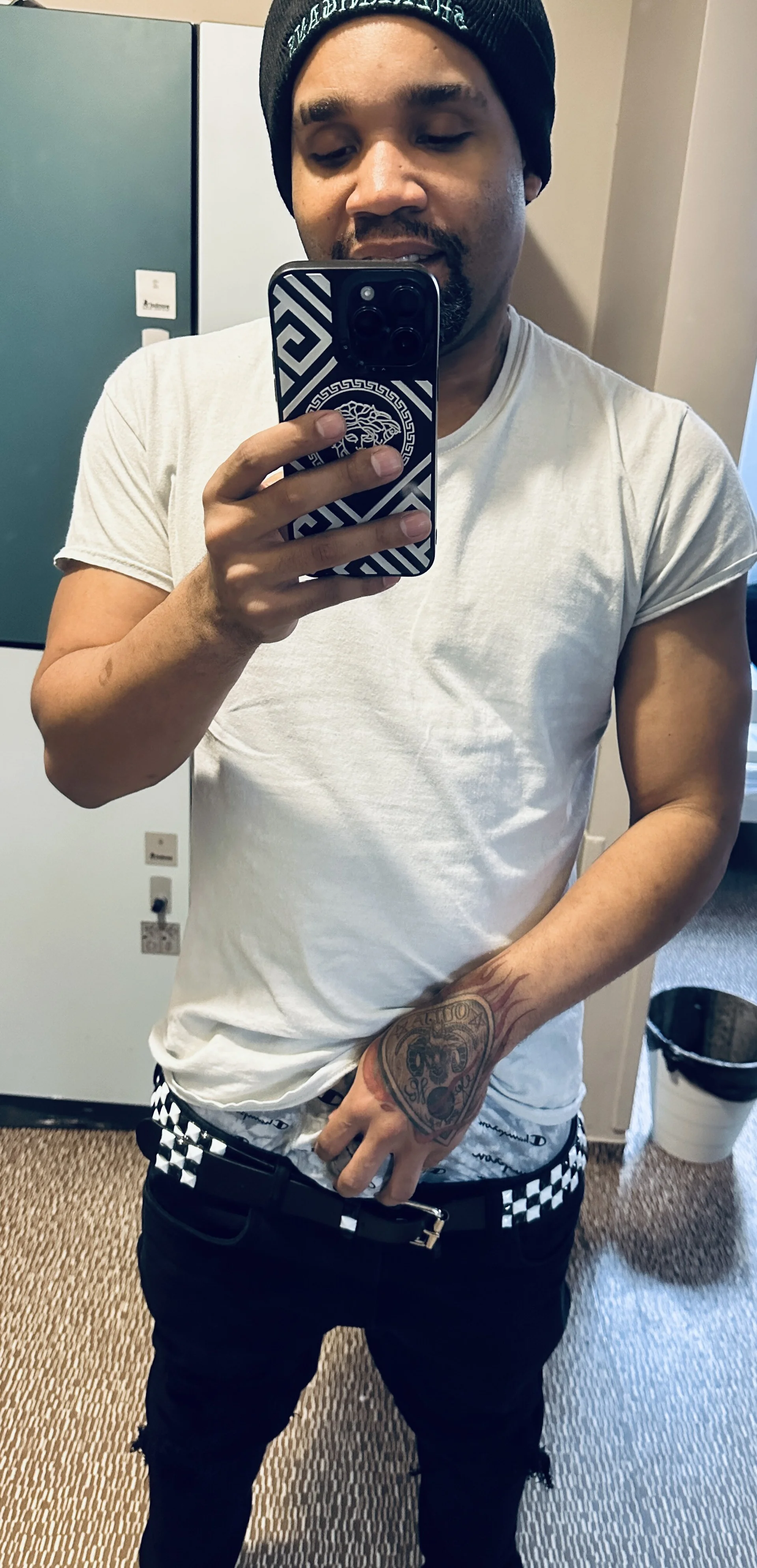 XXX Porn Photo of Nude Toddjonesxxx 14