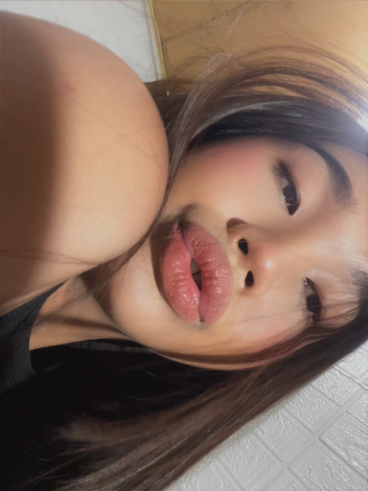 XXX Porn Photo of Nude _prettyjawdropper_ 2