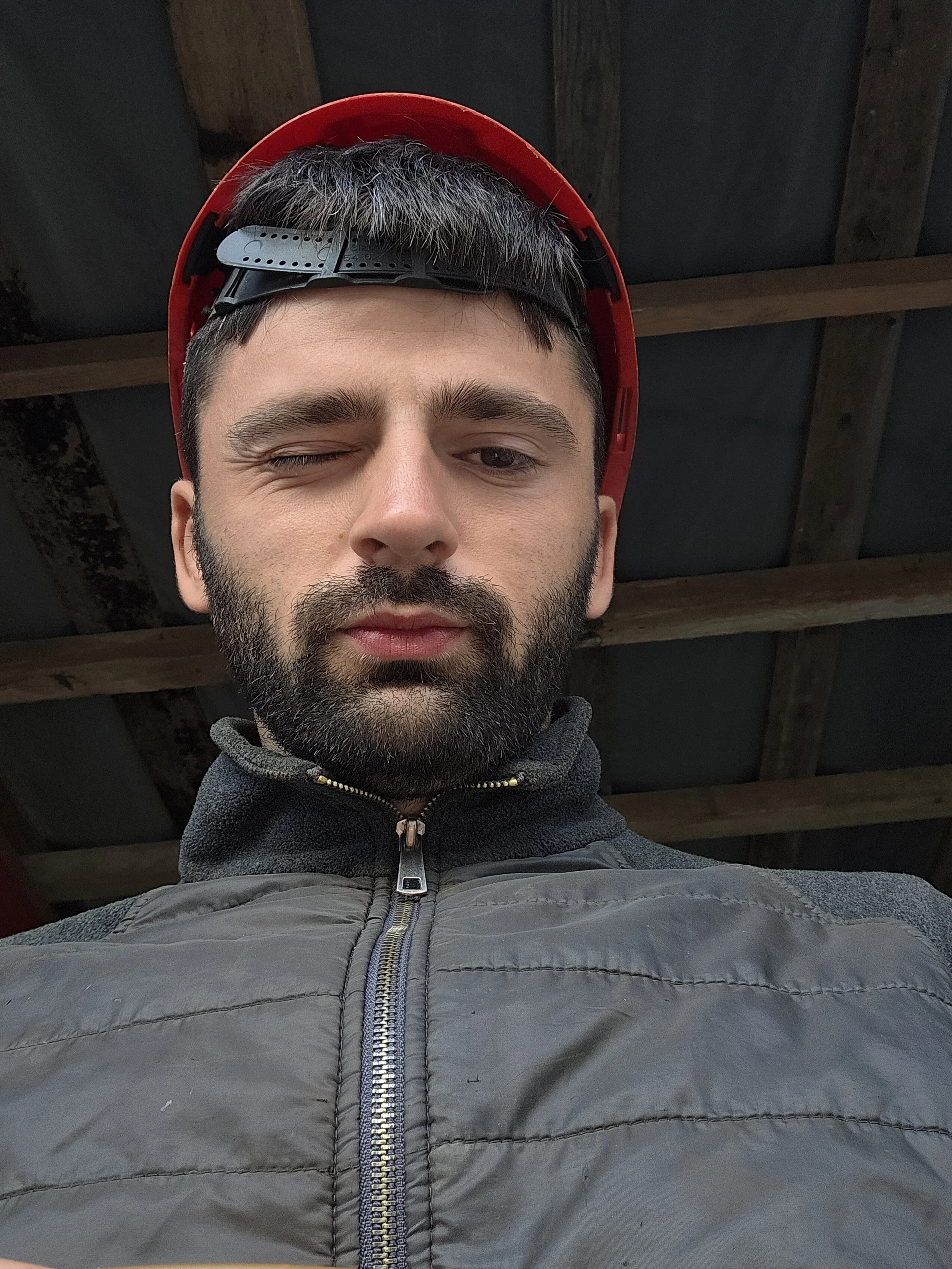 XXX Porn Photo of Nude StraightSerb 1