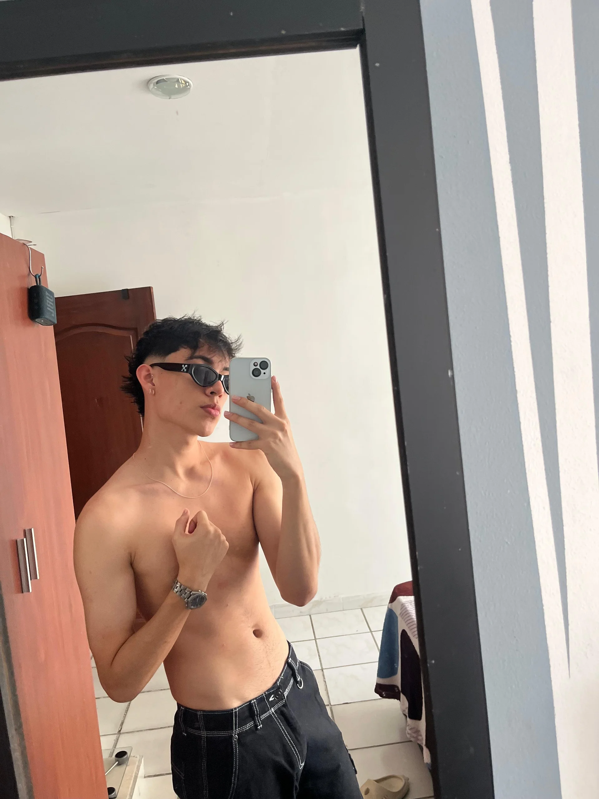 XXX Porn Photo of Nude AronTawers 9