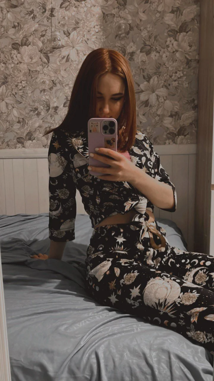 XXX Porn Photo of Nude ChloeMillerMeow 2