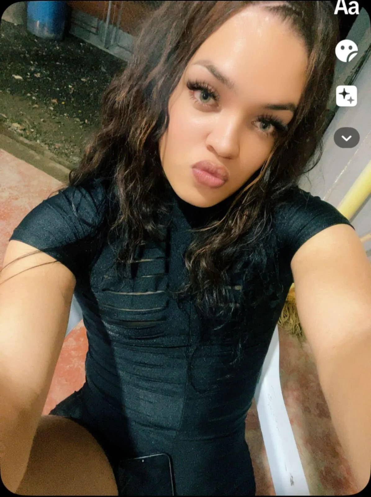 XXX Porn Photo of Nude KarineWine 1