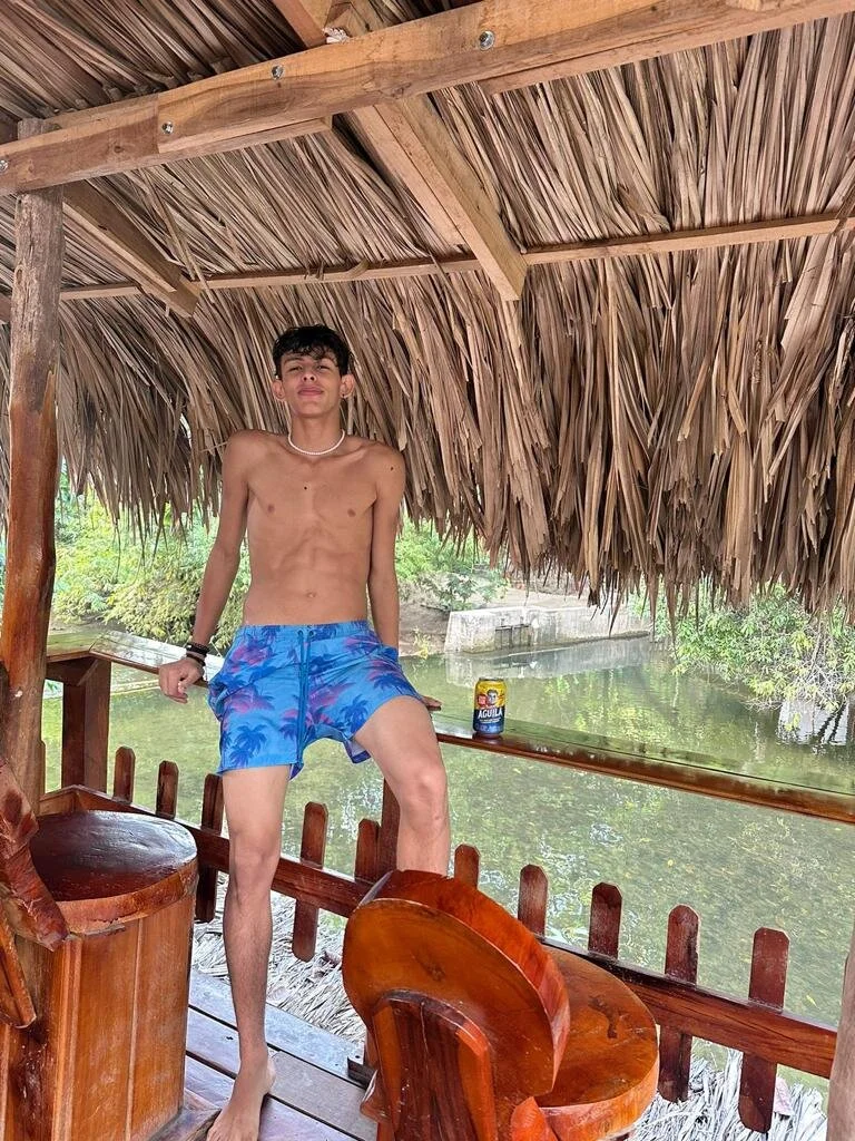 XXX Porn Photo of Nude King_jus 6