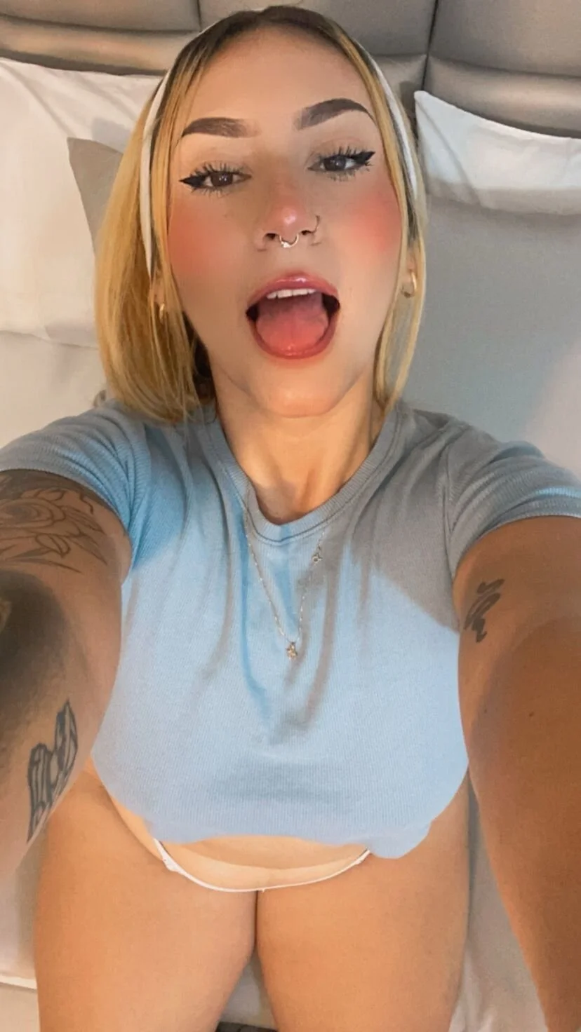 XXX Porn Photo of Nude Emily_robertss 36
