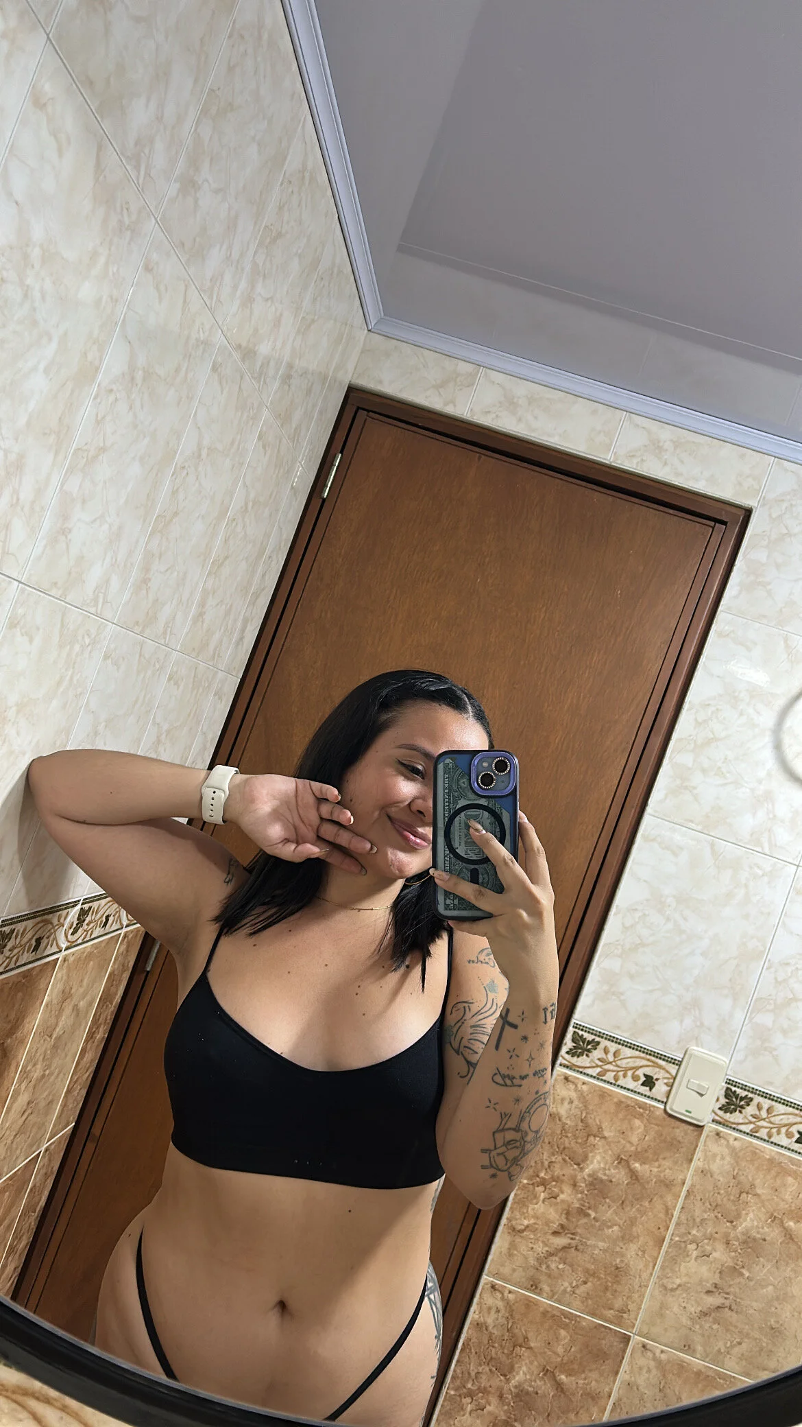 XXX Porn Photo of Nude ema_evanns 1