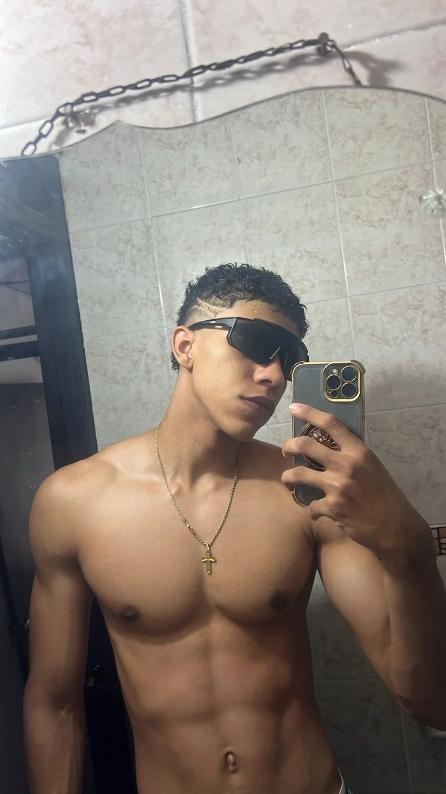 XXX Porn Photo of Nude RickyEbony 35