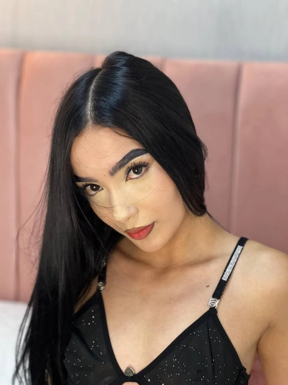 XXX Porn Photo of Nude Miablosoom 2