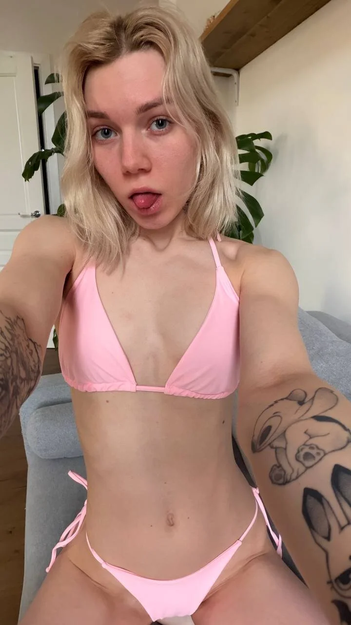 XXX Porn Photo of Nude CandidaMilner 8