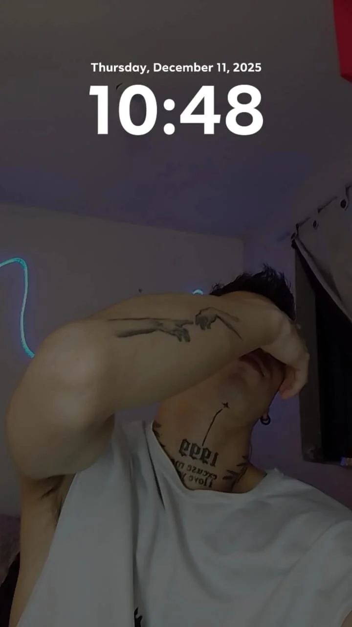 XXX Porn Photo of Nude alejo_greyx 15