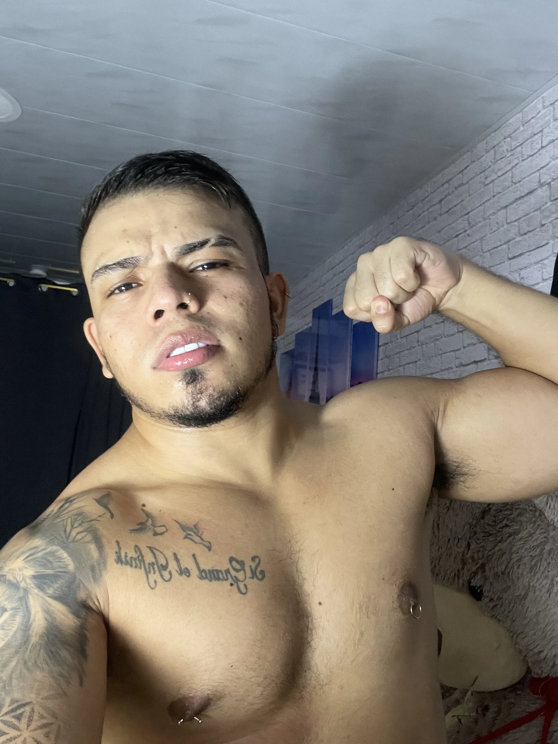 XXX Porn Photo of Nude Naughty_Charly 268