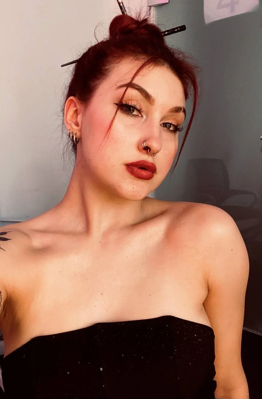 XXX Porn Photo of Nude Magnetic_Mia_ 27