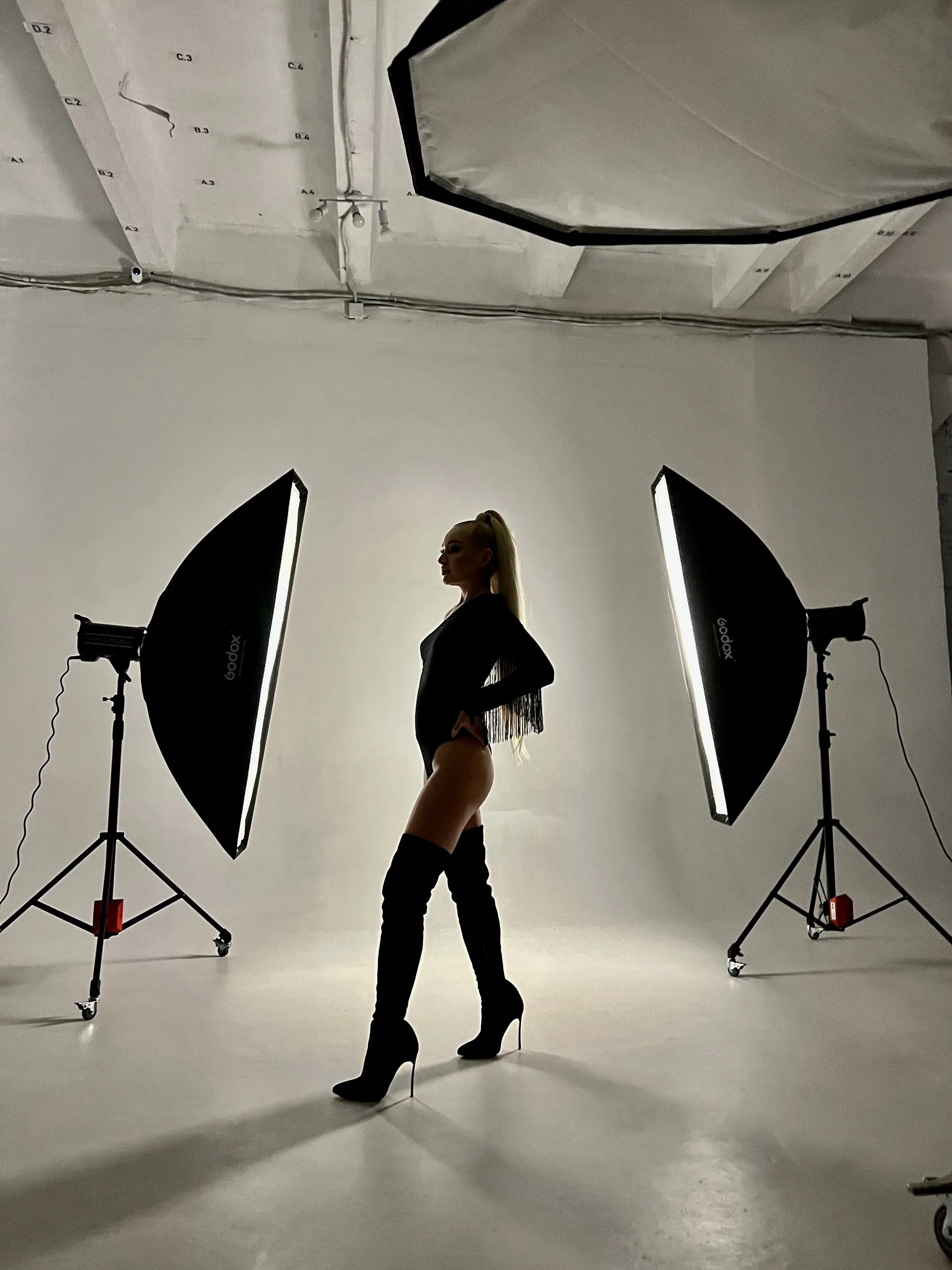 XXX Porn Photo of Nude blond_canary 3