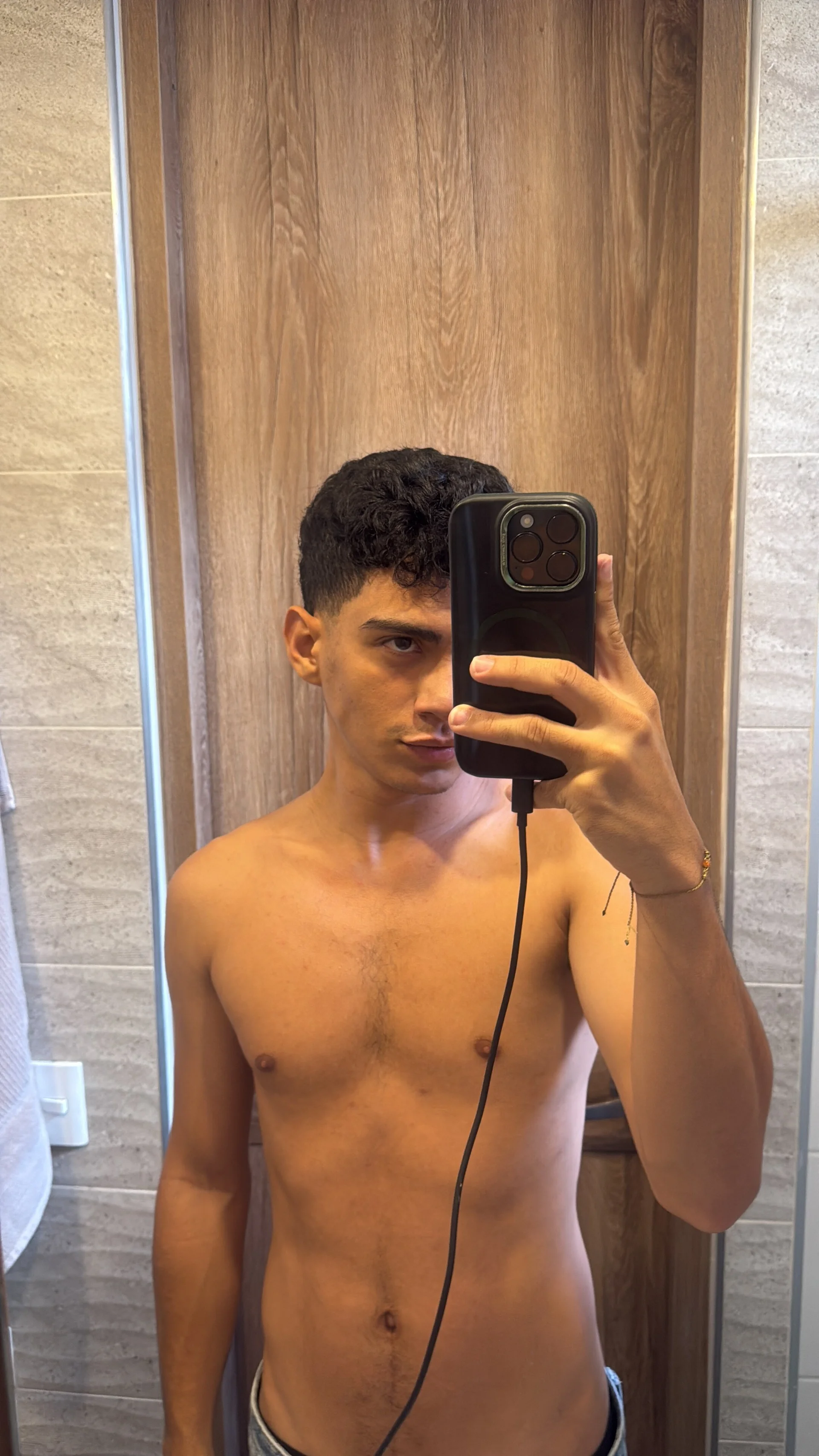 XXX Porn Photo of Nude WildLogan 7