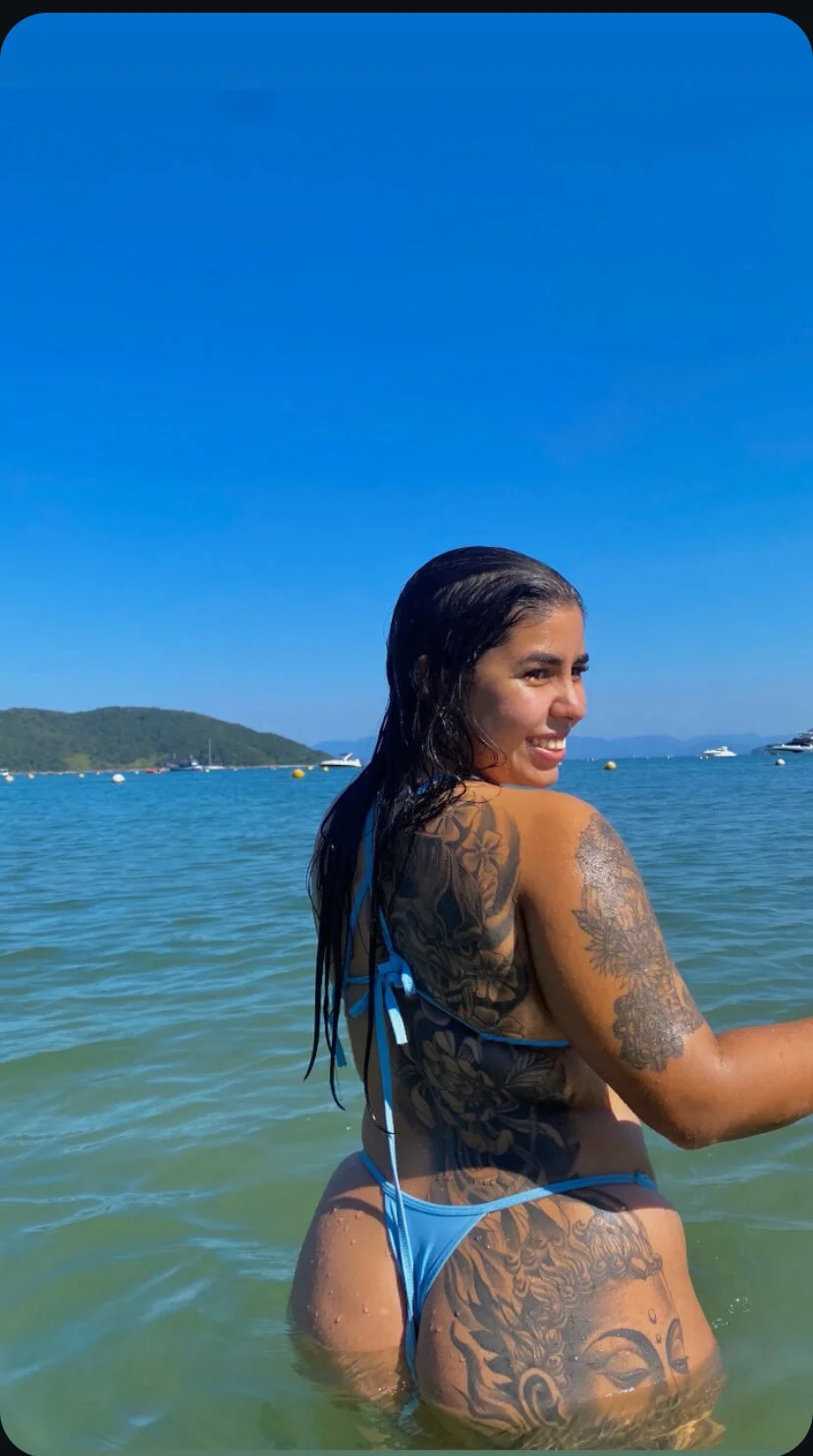 XXX Porn Photo of Nude laralmuniz 4