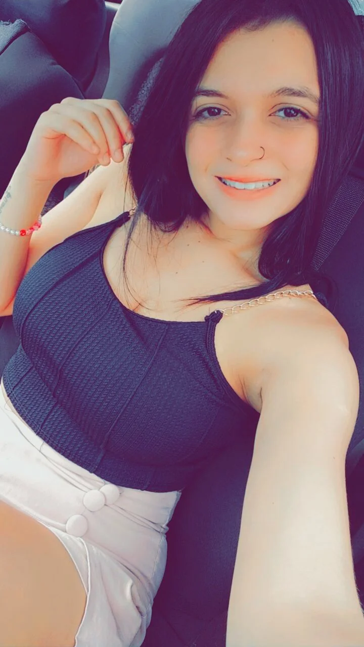 XXX Porn Photo of Nude lilisilva22 2