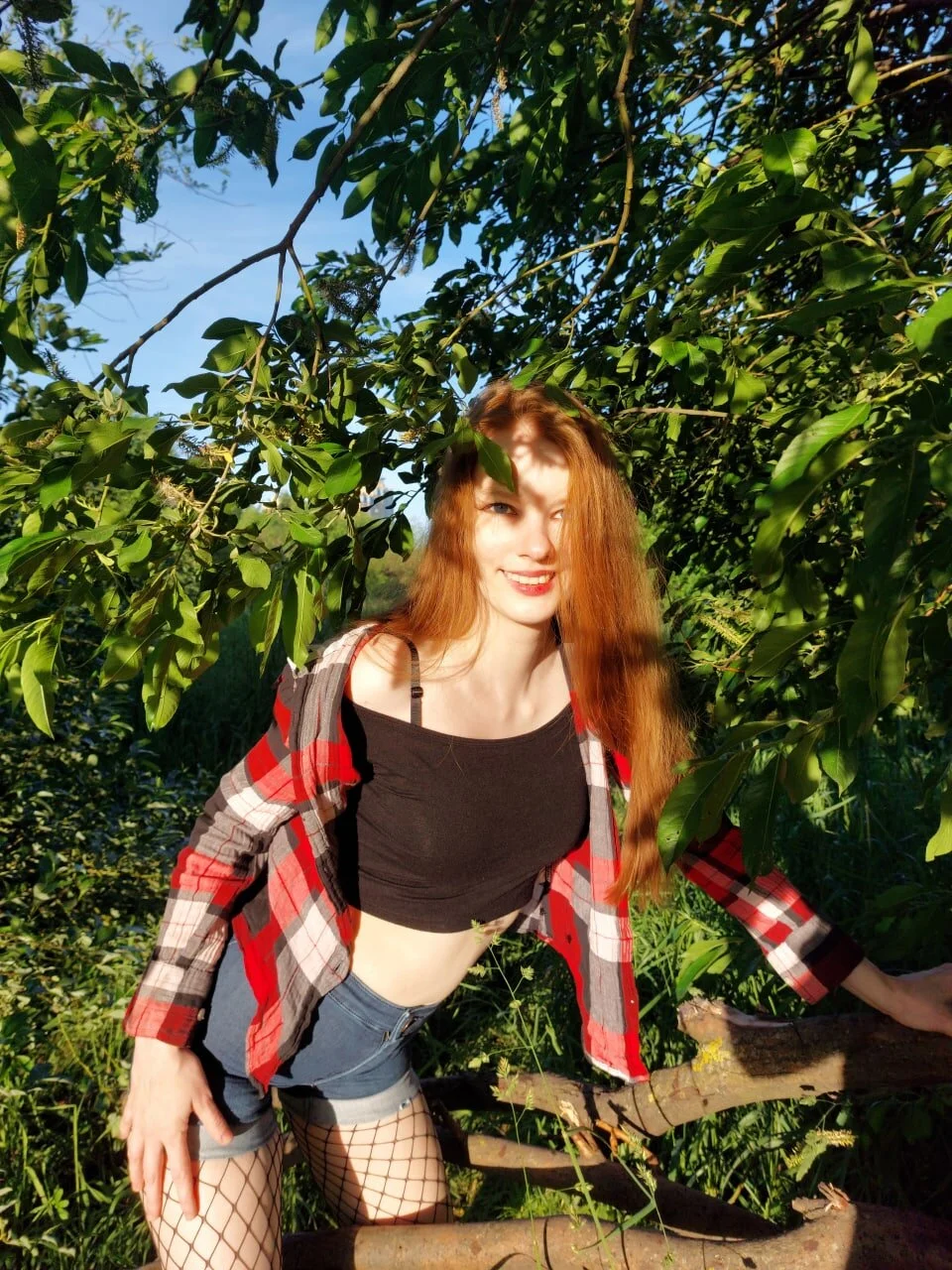 XXX Porn Photo of Nude Lady_Inari 2
