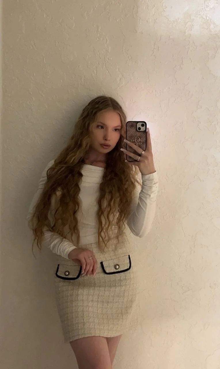 XXX Porn Photo of Nude CarolineNine 6