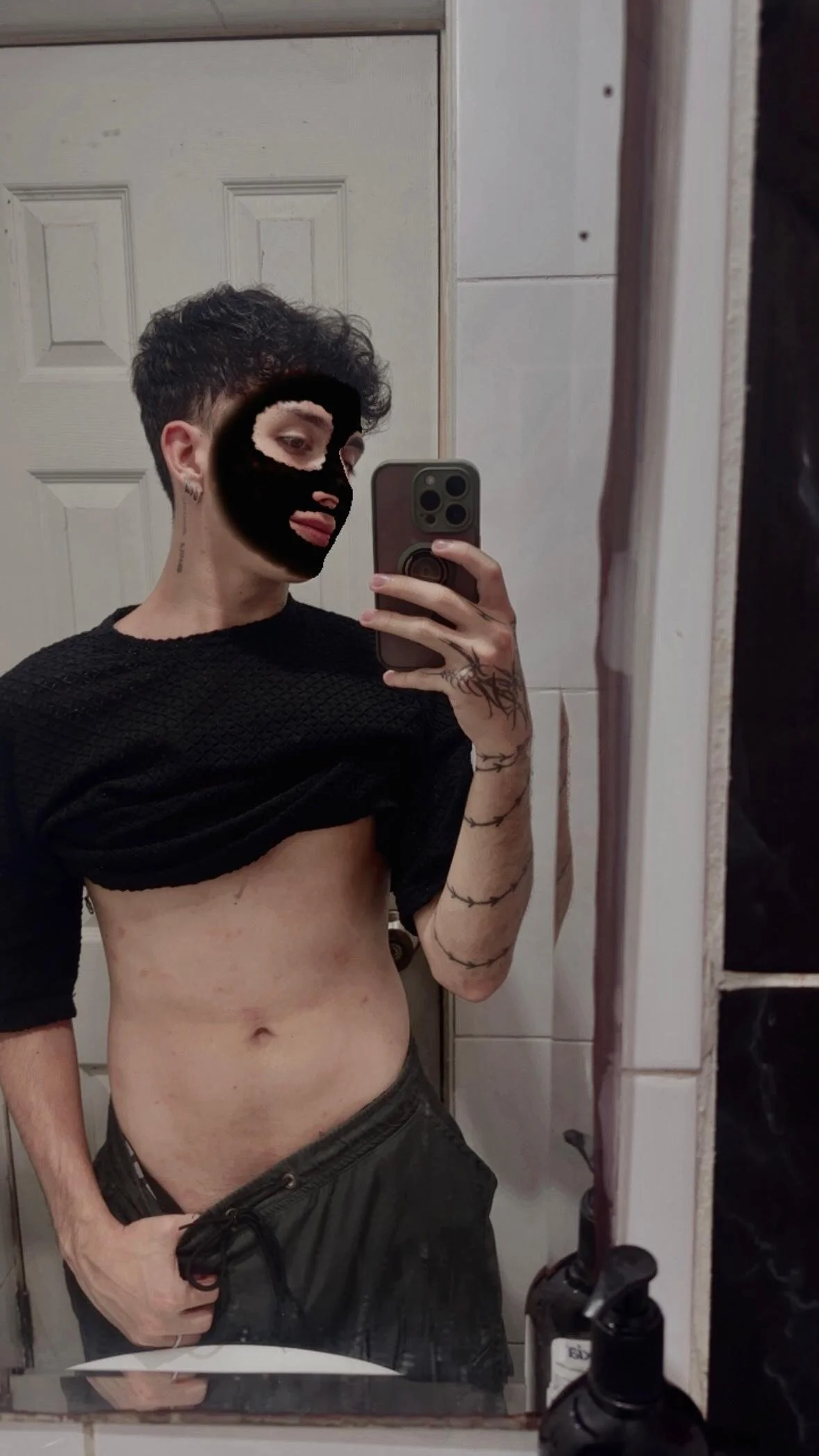XXX Porn Photo of Nude axelnoirr 1