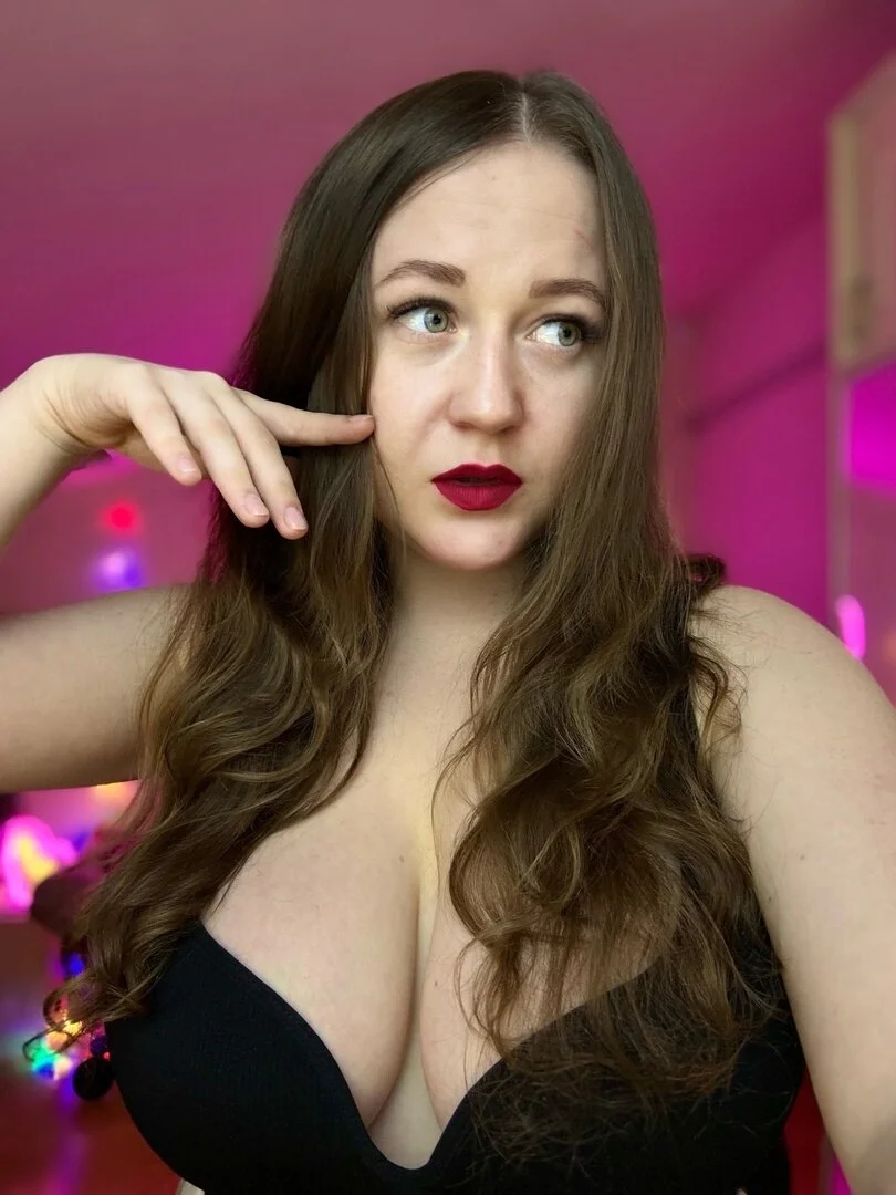 XXX Porn Photo of Nude LizzyShine 11