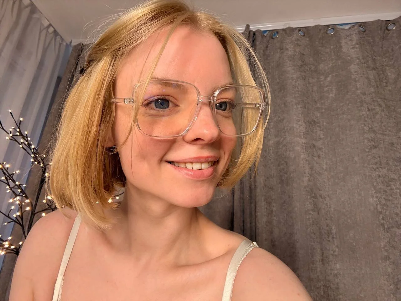 XXX Porn Photo of Nude Marry_Sornatiko 19