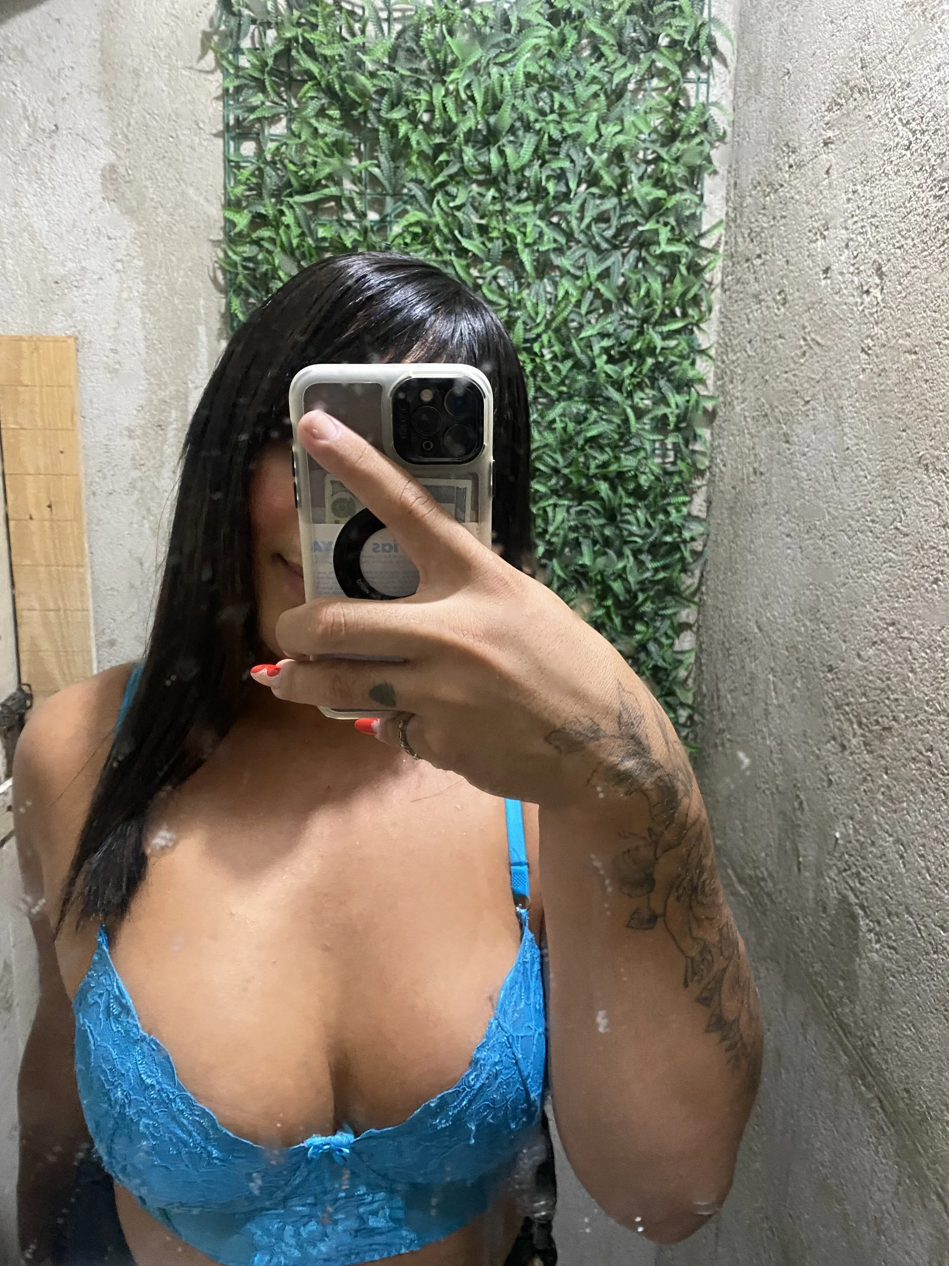 XXX Porn Photo of Nude lavinyaalencar22 11