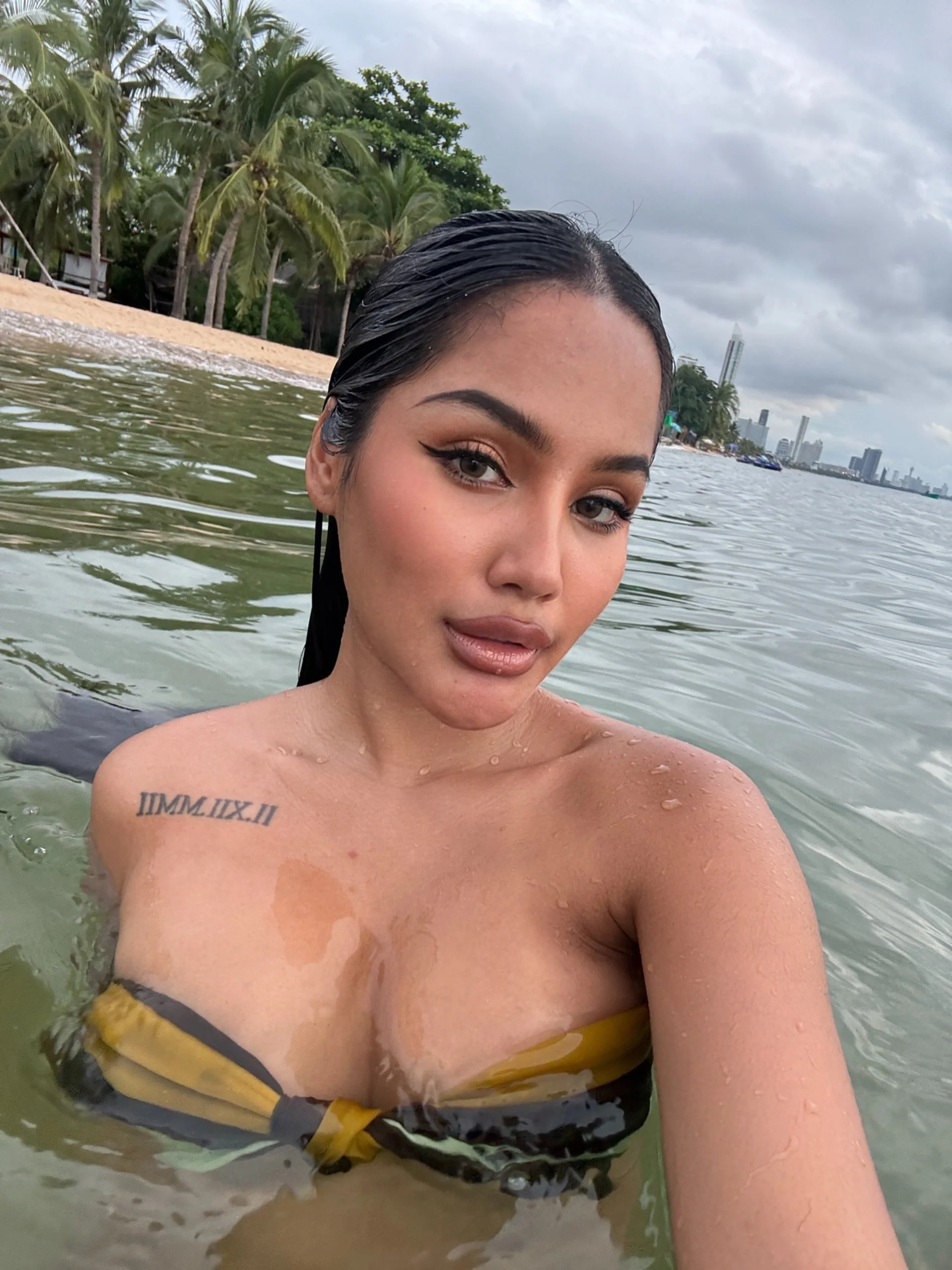 XXX Porn Photo of Nude ice_ice_babyy 18