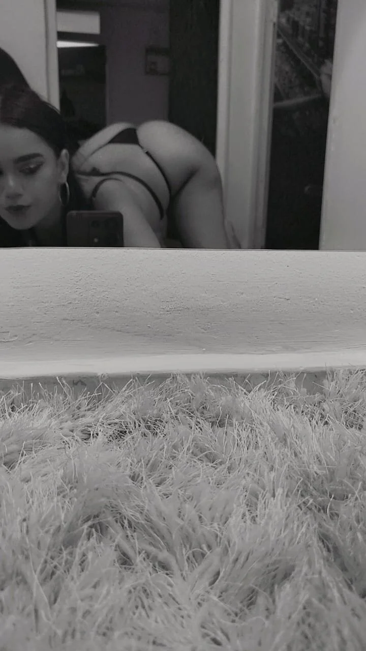 XXX Porn Photo of Nude coraline_v 21