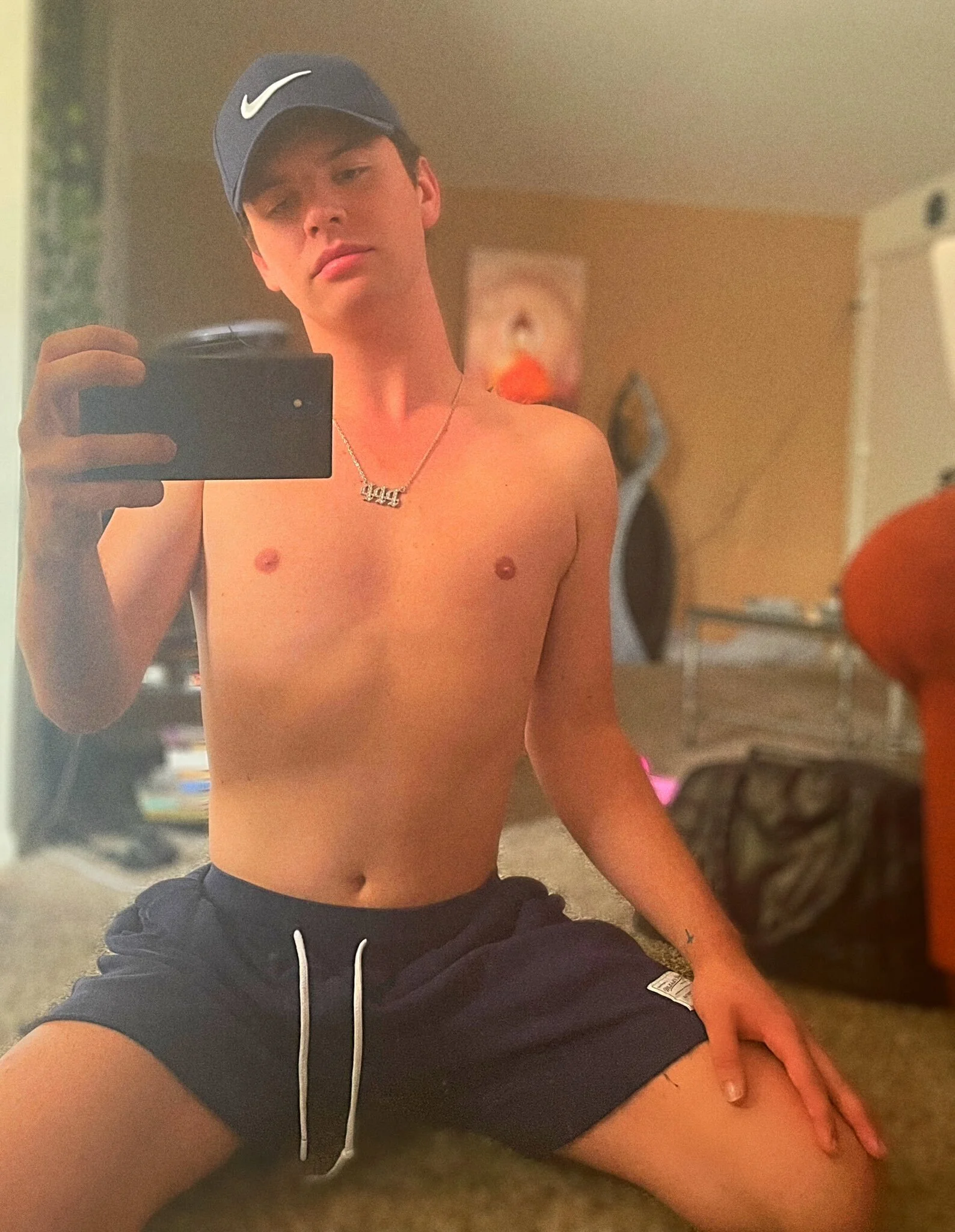 XXX Porn Photo of Nude slvttycapricorn 2