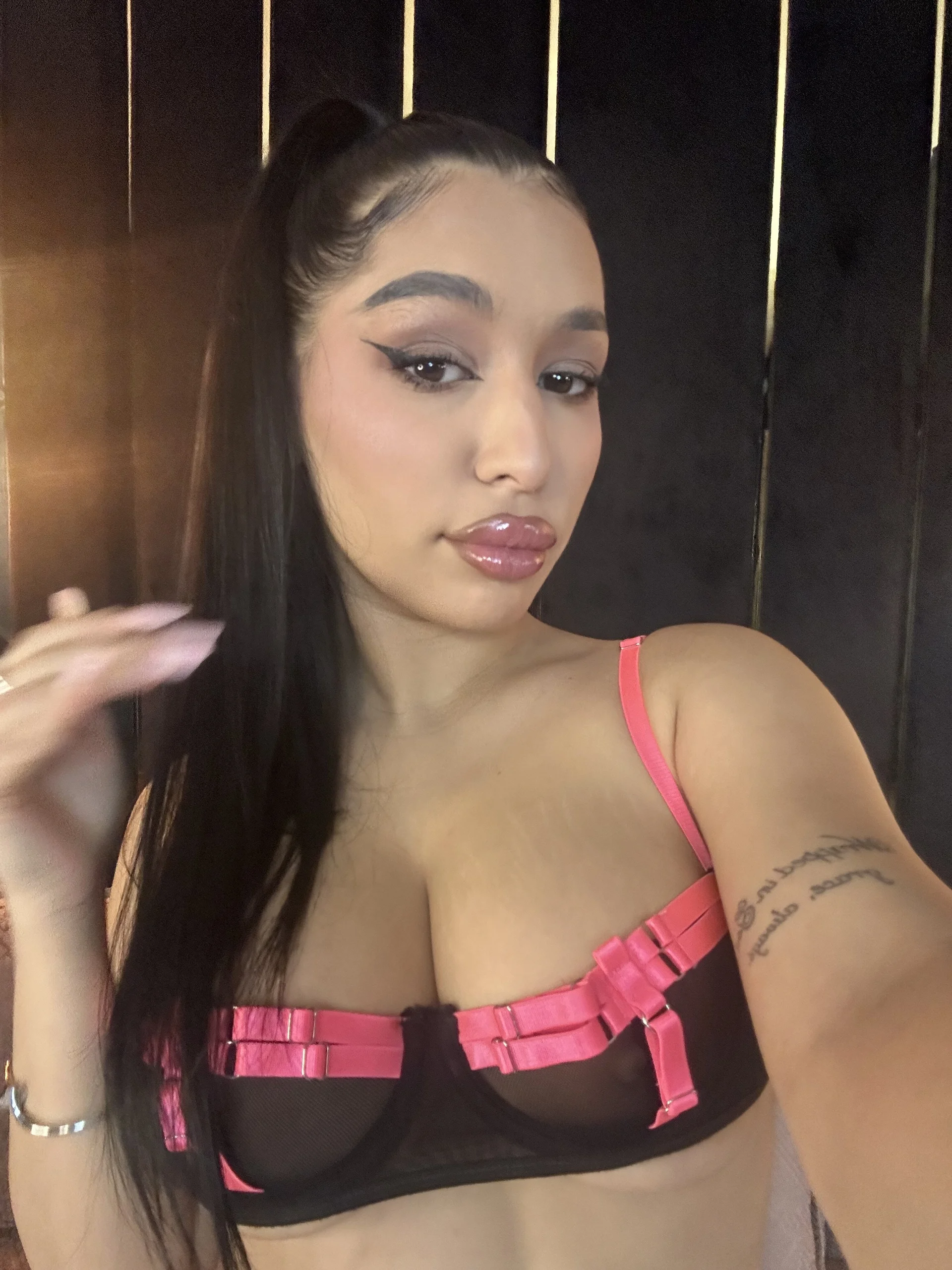 XXX Porn Photo of Nude CherrieTeen 23