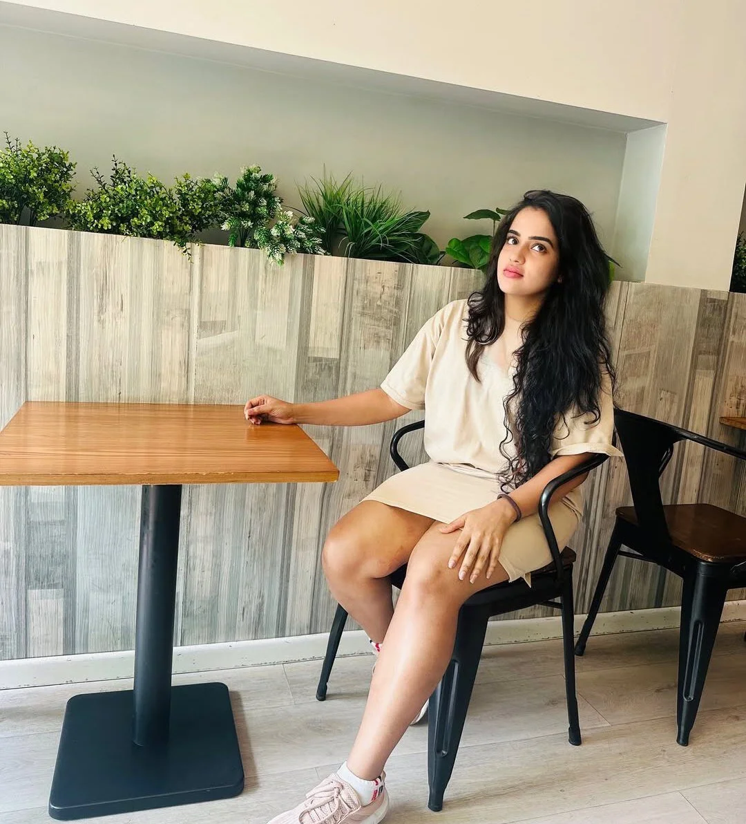 XXX Porn Photo of Nude Queen_adaa 1