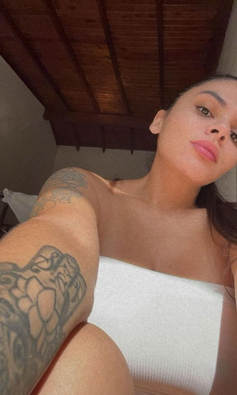 XXX Porn Photo of Nude vickvalencia2 4
