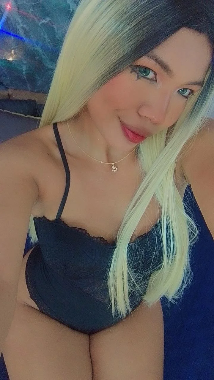 XXX Porn Photo of Nude Cloelombard 7