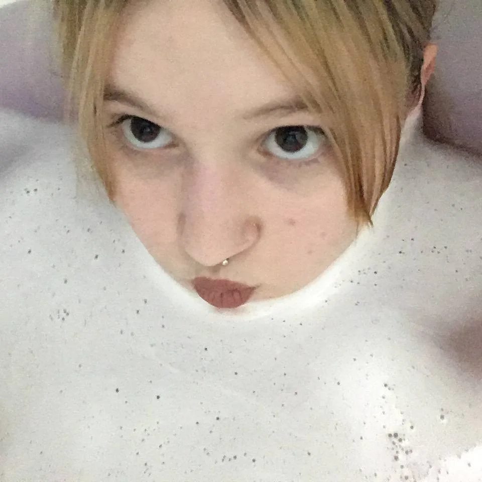 XXX Porn Photo of Nude Revymain 32