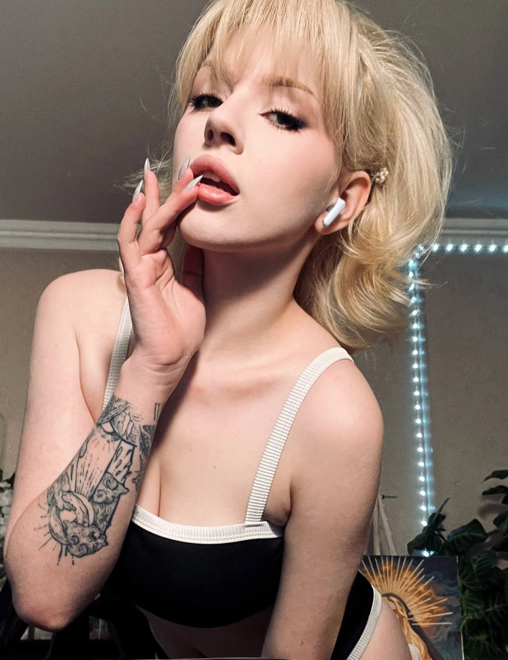 XXX Porn Photo of Nude Chriss_Fox 8