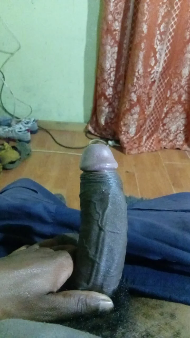 XXX Porn Photo of Nude Mr_LowHanger 2
