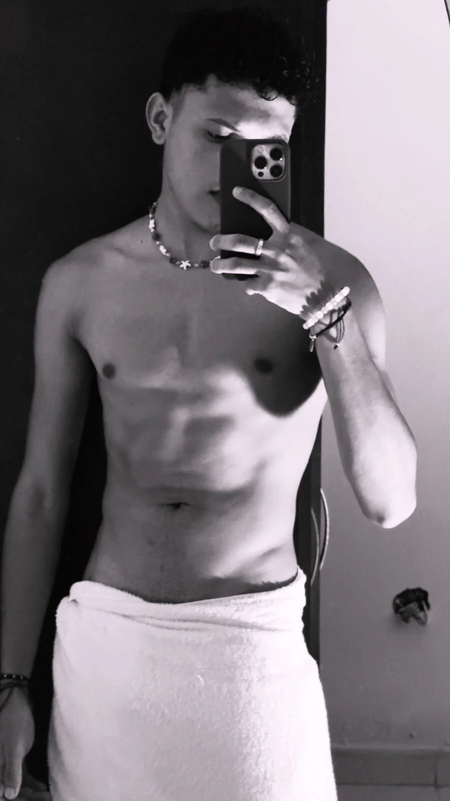 XXX Porn Photo of Nude Nico_Saint_ 2